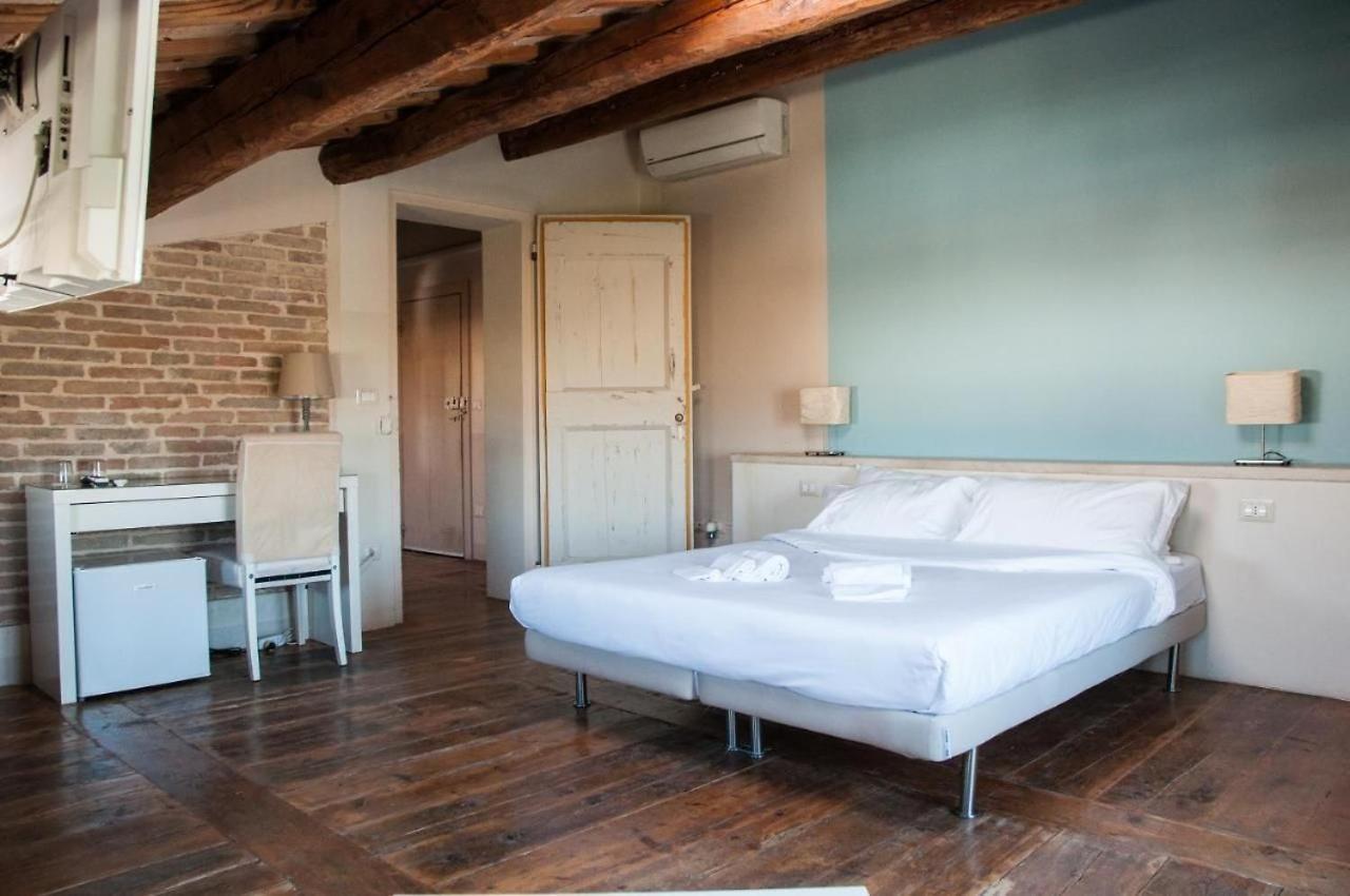 Bed & Breakfast Relais Casetta56 5*